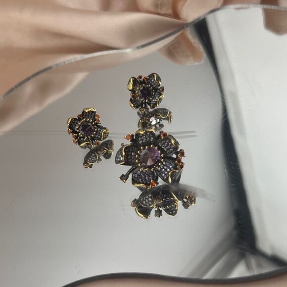 Floral Gemstone Earrings and Ring Set – Luxurious Statement Jewelry - Picture 9 of 13